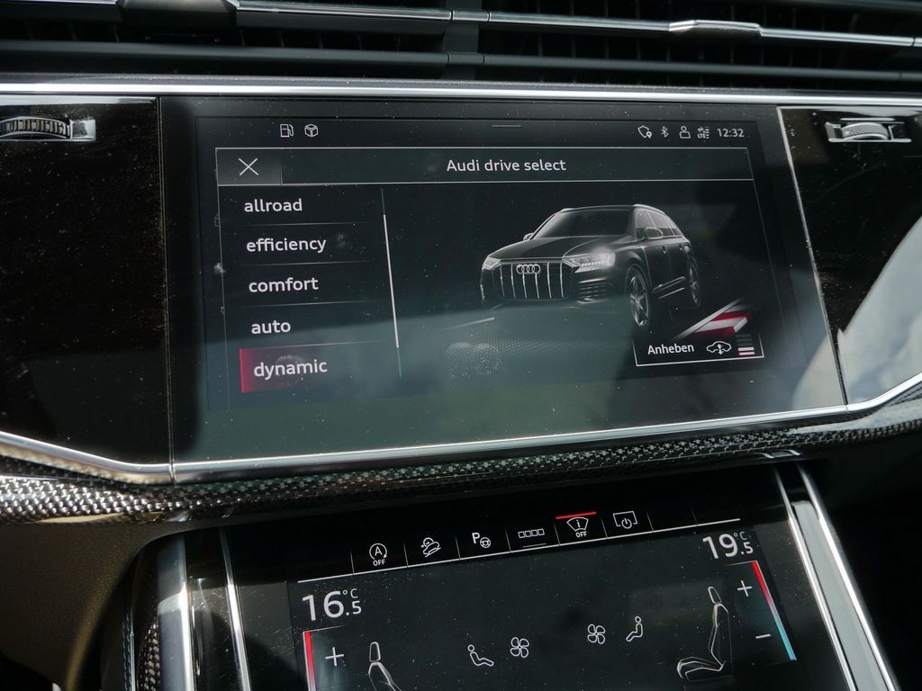 Audi SQ7 2022