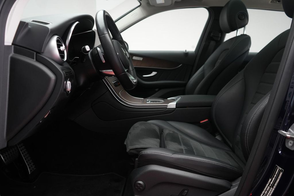 Mercedes-Benz GLC 300 2021