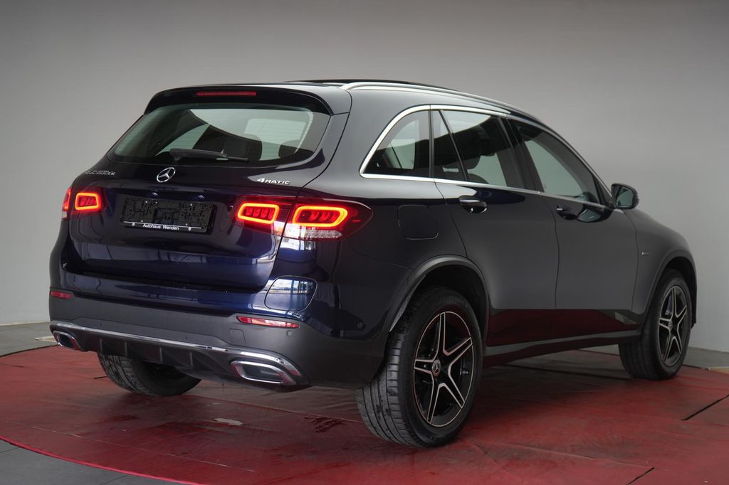 Mercedes-Benz GLC 300 2021