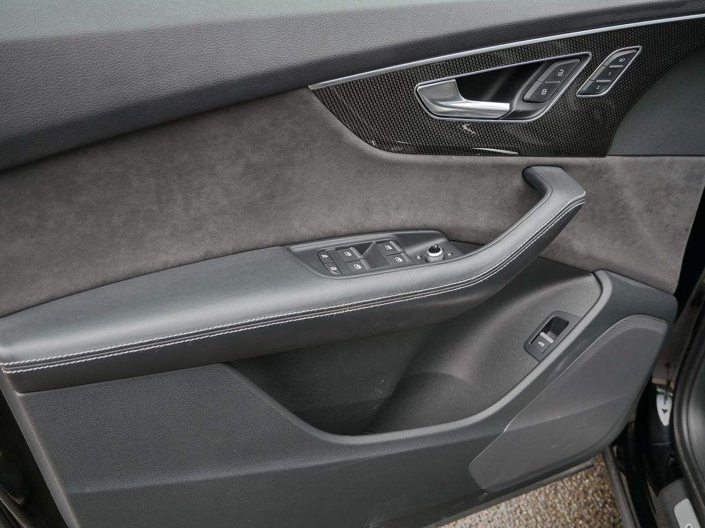 Audi SQ7 2022