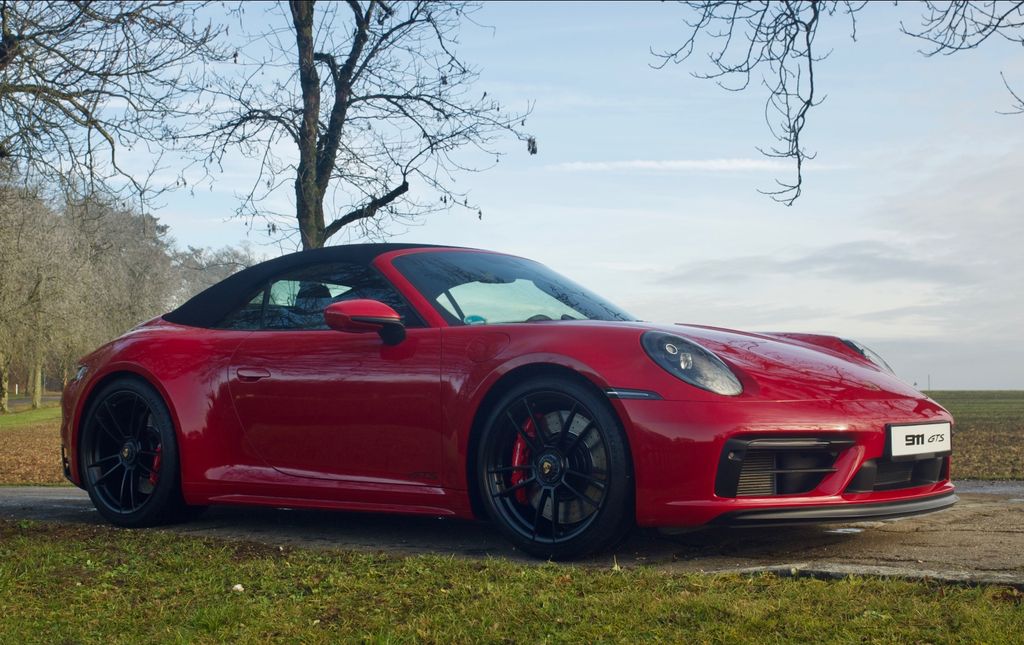 Porsche 992 2023
