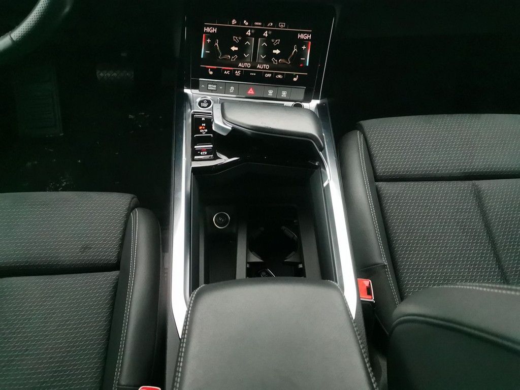Audi e-tron 2022
