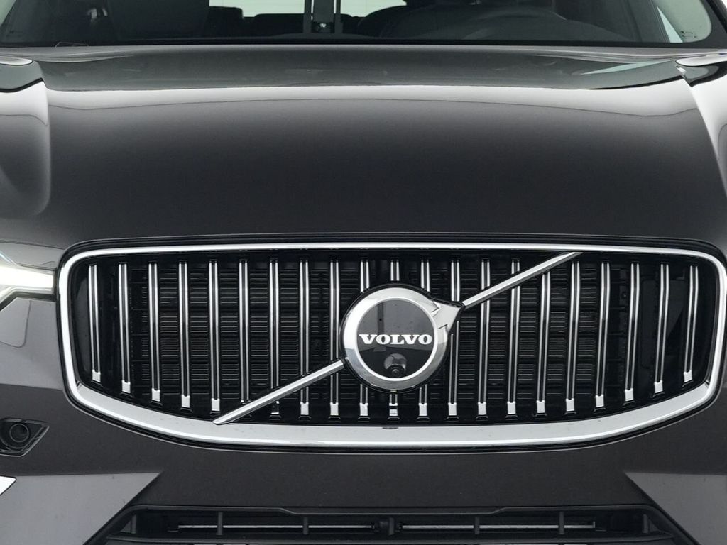 Volvo XC60 2025