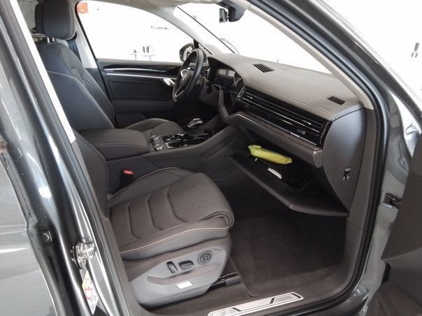 Volkswagen Touareg 2025