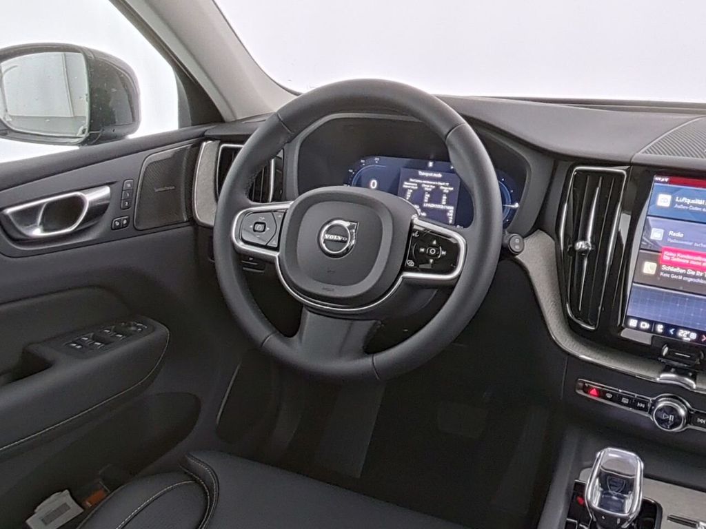 Volvo XC60 2025