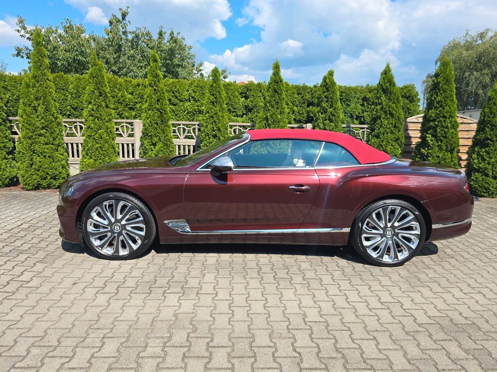 Bentley Continental GTC 2023