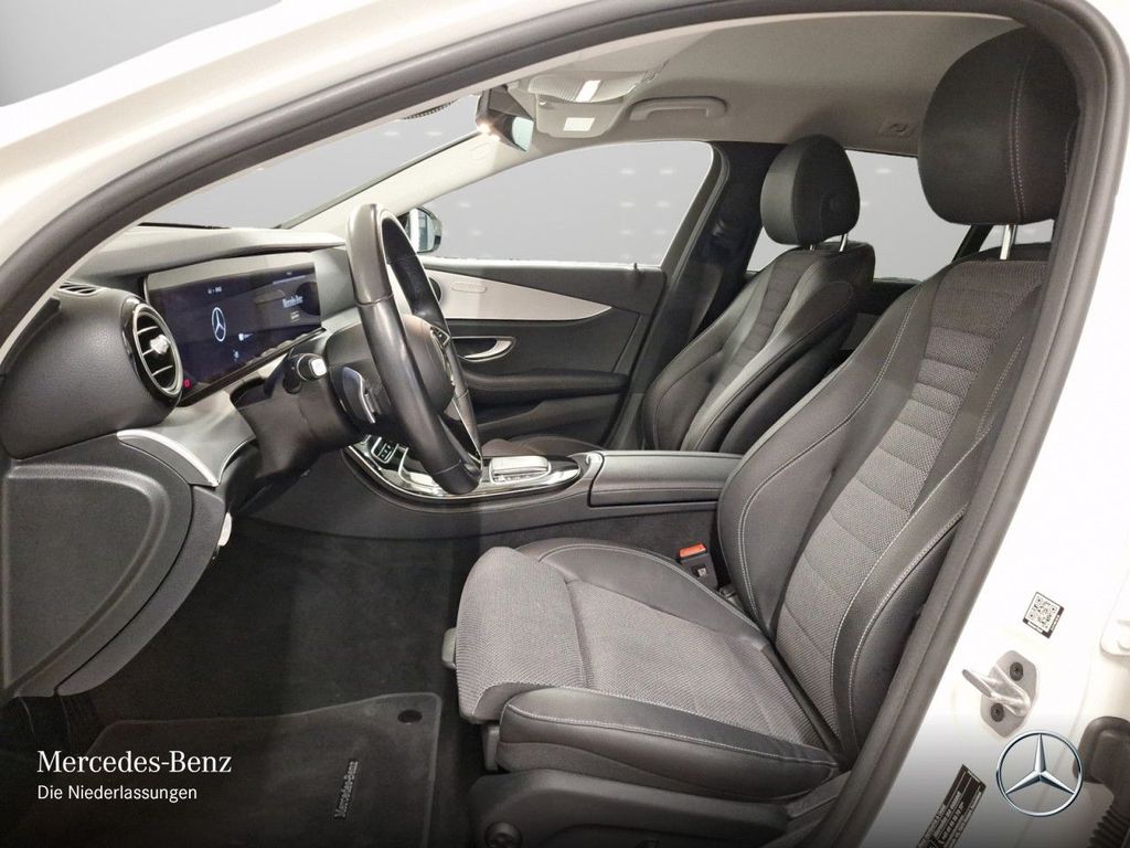 Mercedes-Benz E 300 2022
