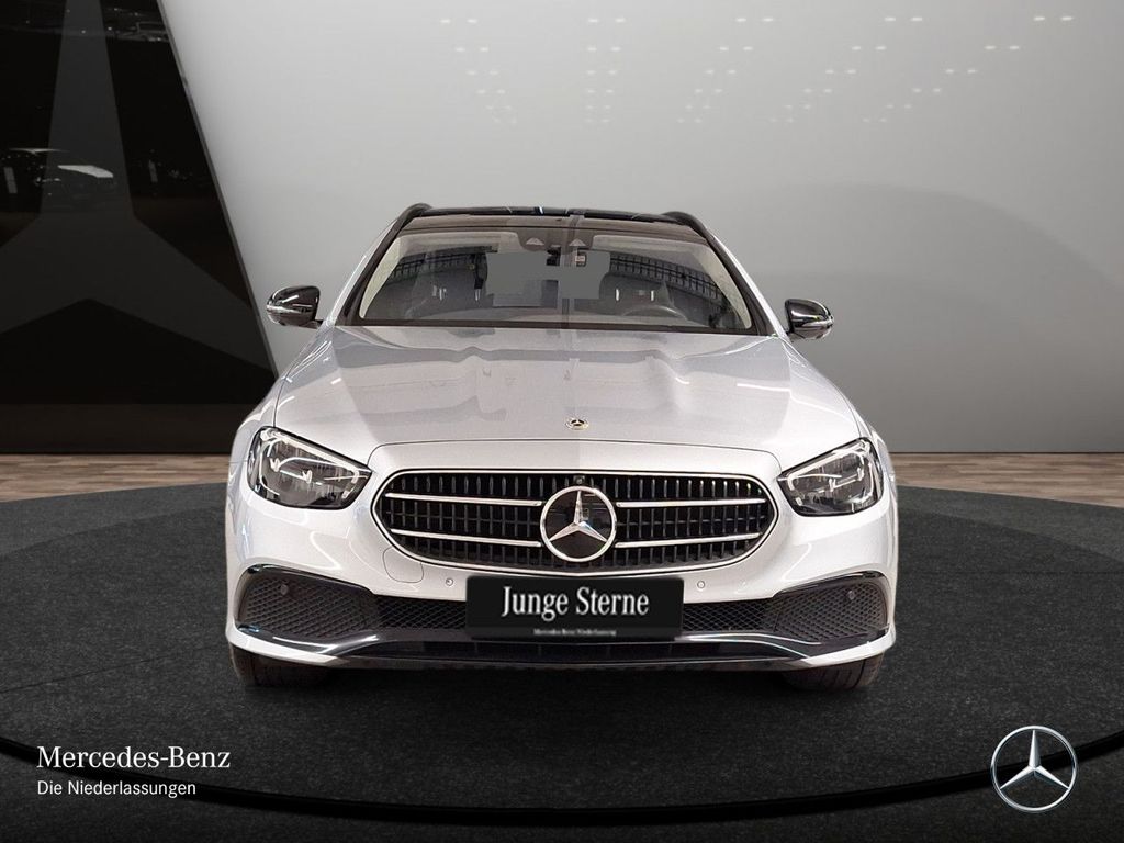 Mercedes-Benz E 300 2022