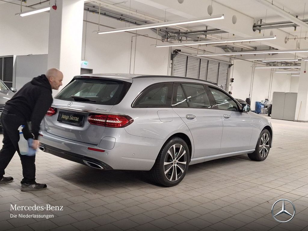 Mercedes-Benz E 300 2022