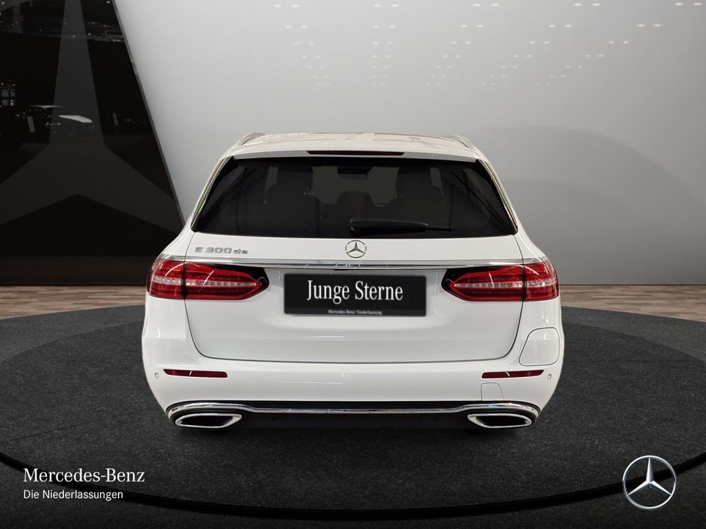 Mercedes-Benz E 300 2022