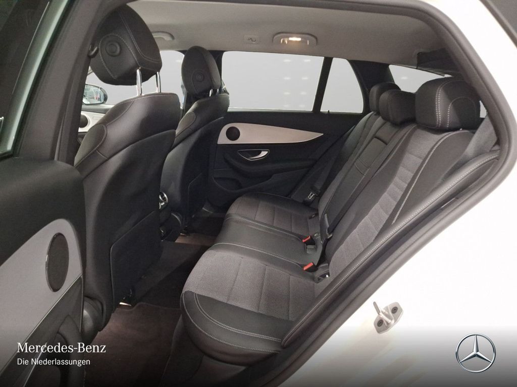 Mercedes-Benz E 300 2022