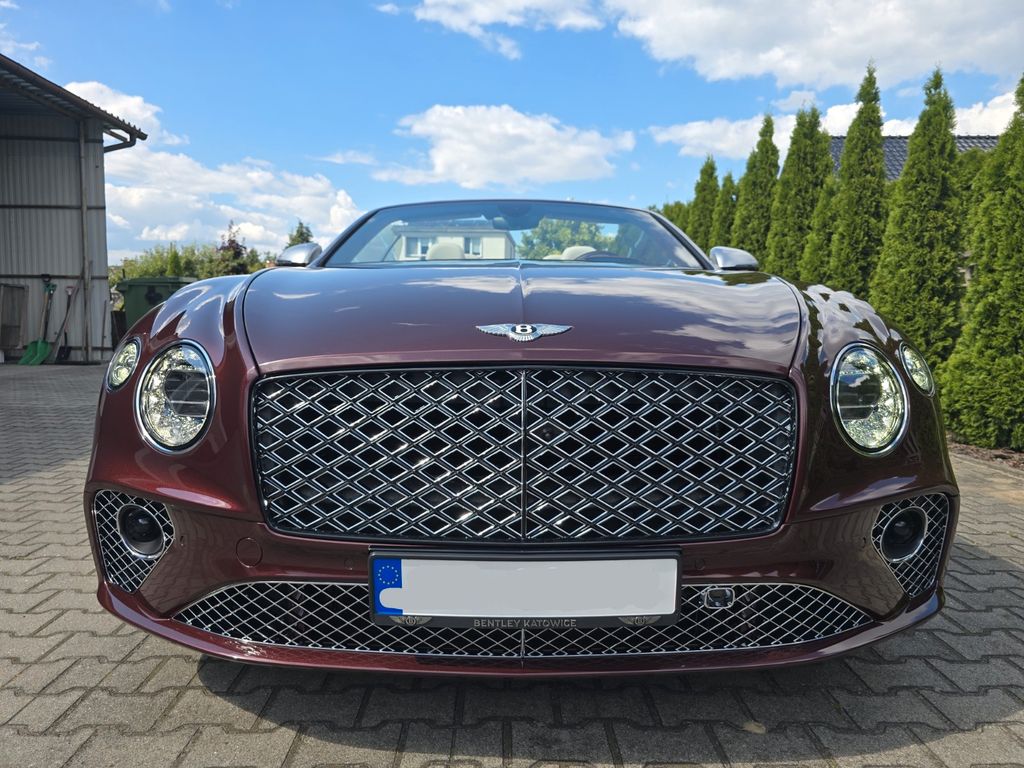 Bentley Continental GTC 2023