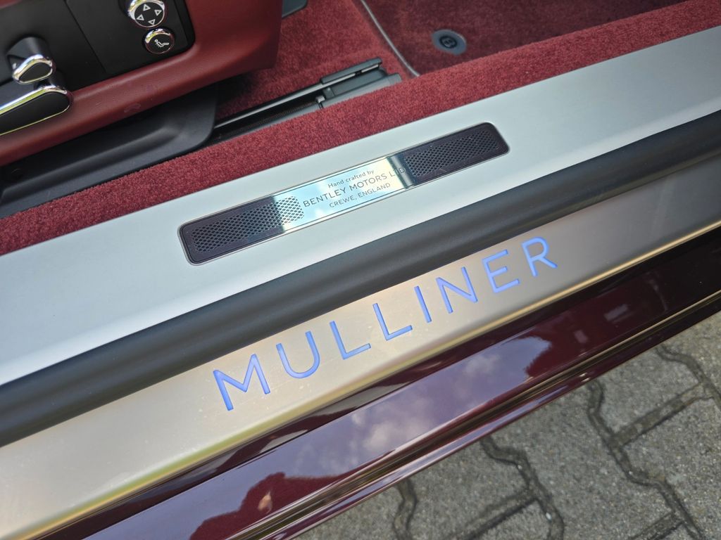 Bentley Continental GTC 2023