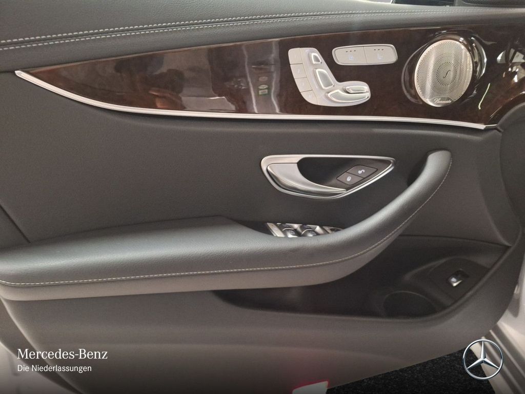 Mercedes-Benz E 300 2022