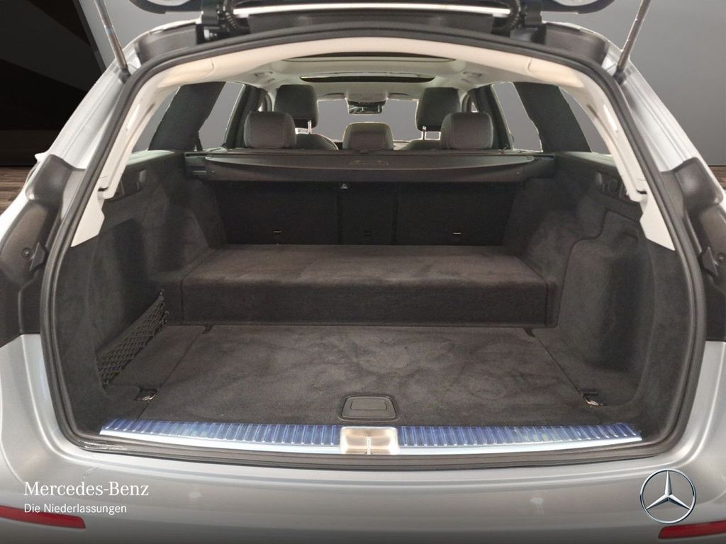 Mercedes-Benz E 300 2022