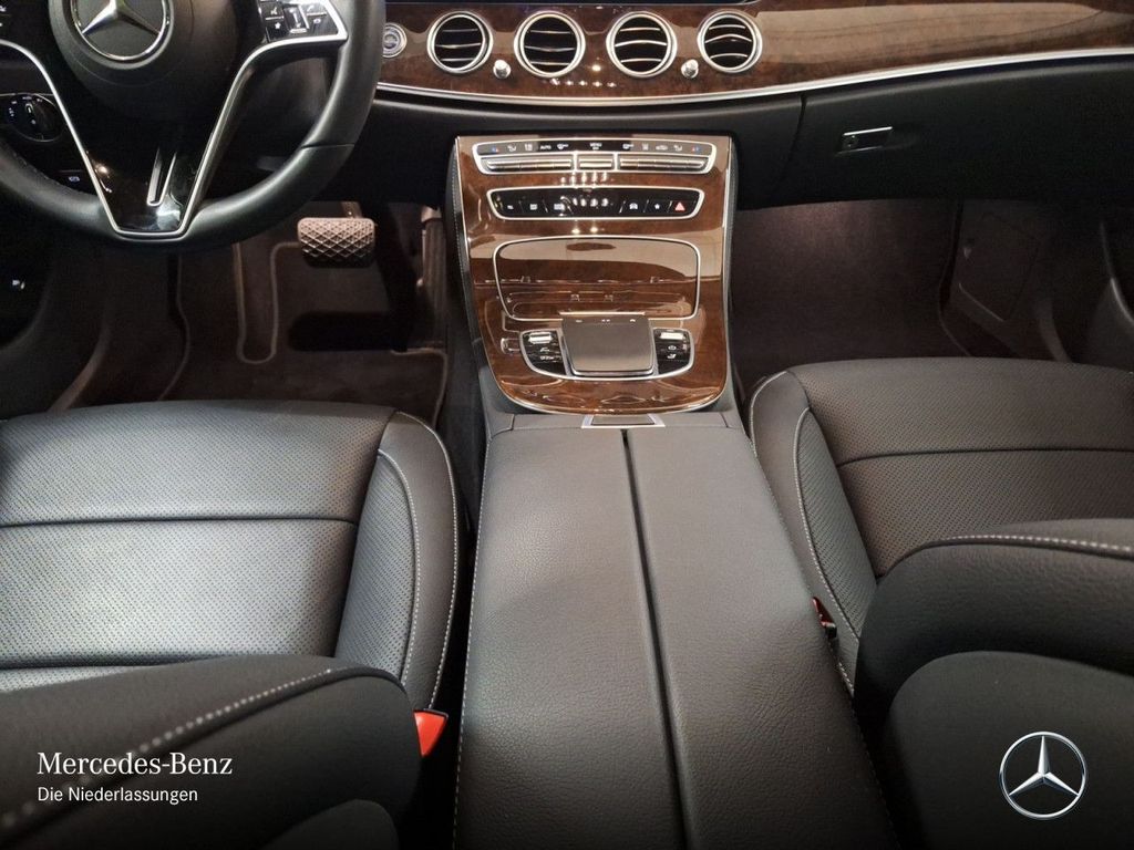 Mercedes-Benz E 300 2022