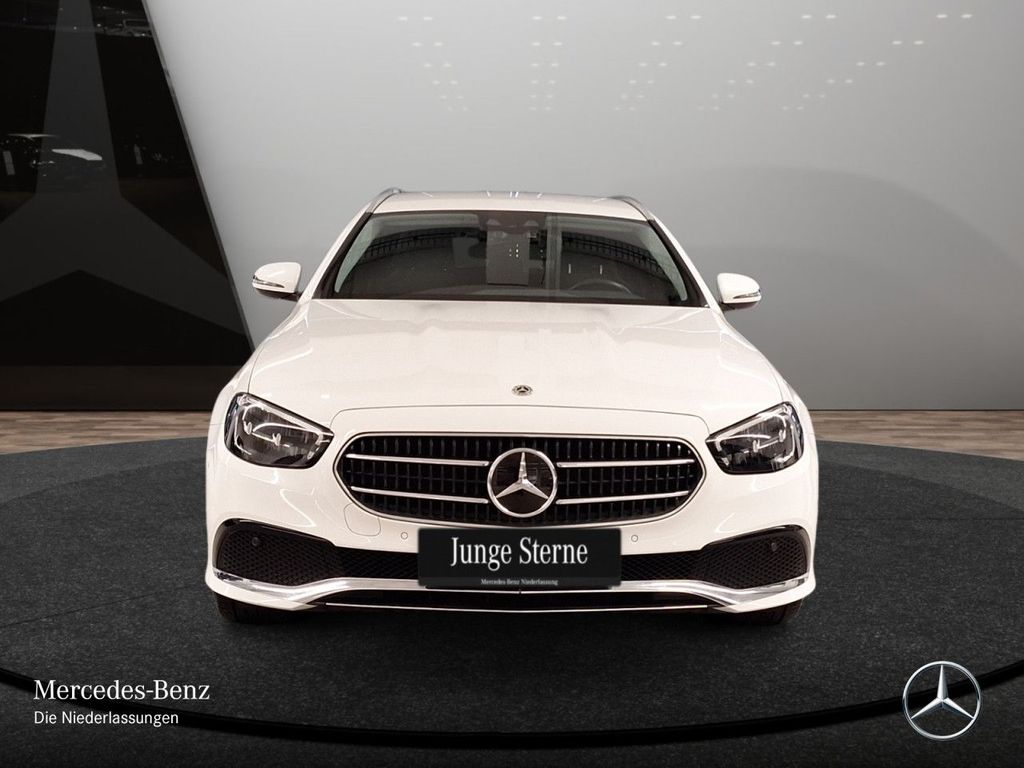 Mercedes-Benz E 300 2022