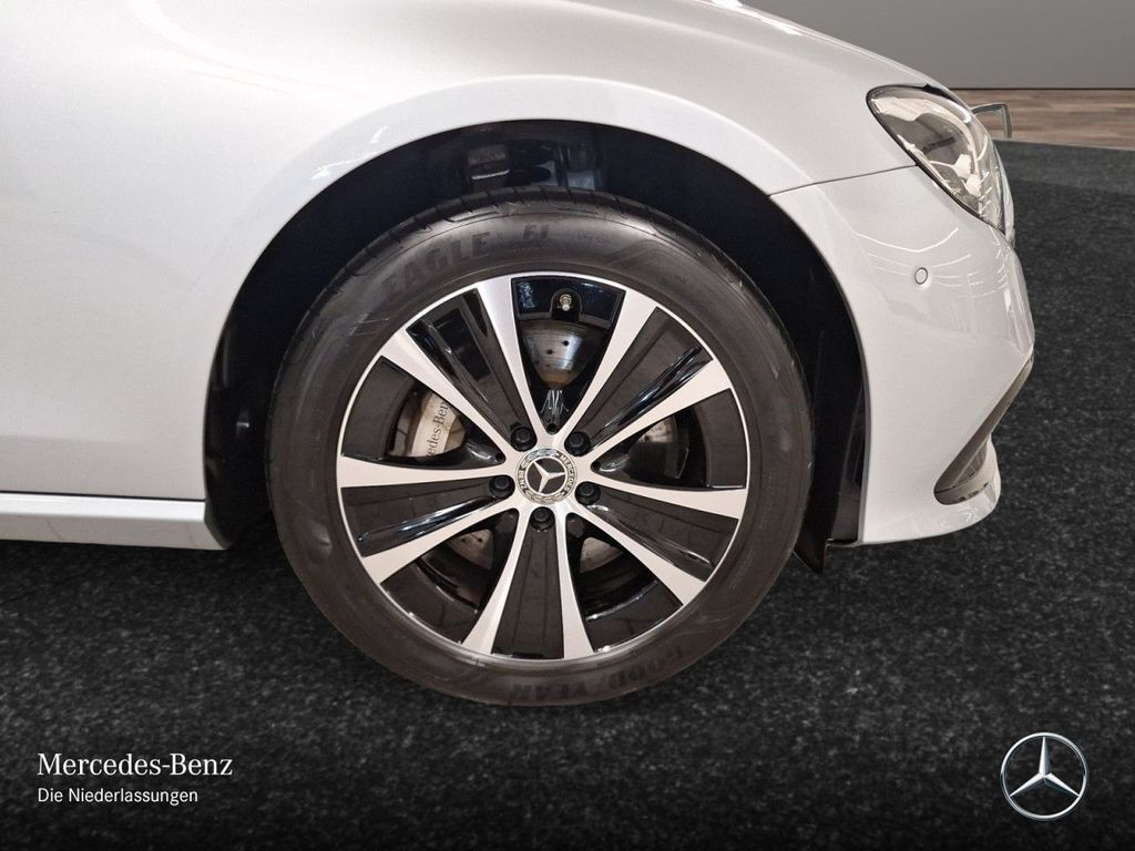 Mercedes-Benz E 300 2022