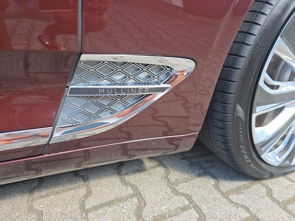 Bentley Continental GTC 2023