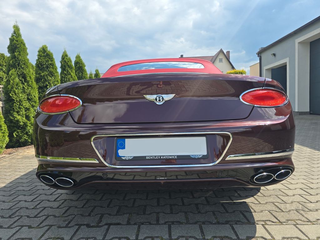 Bentley Continental GTC 2023