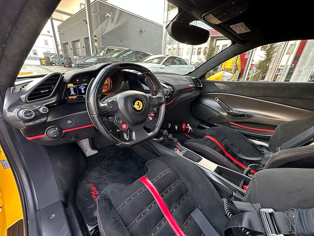 Ferrari 488 GTB 2020