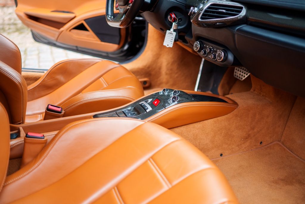 Ferrari 458 2013