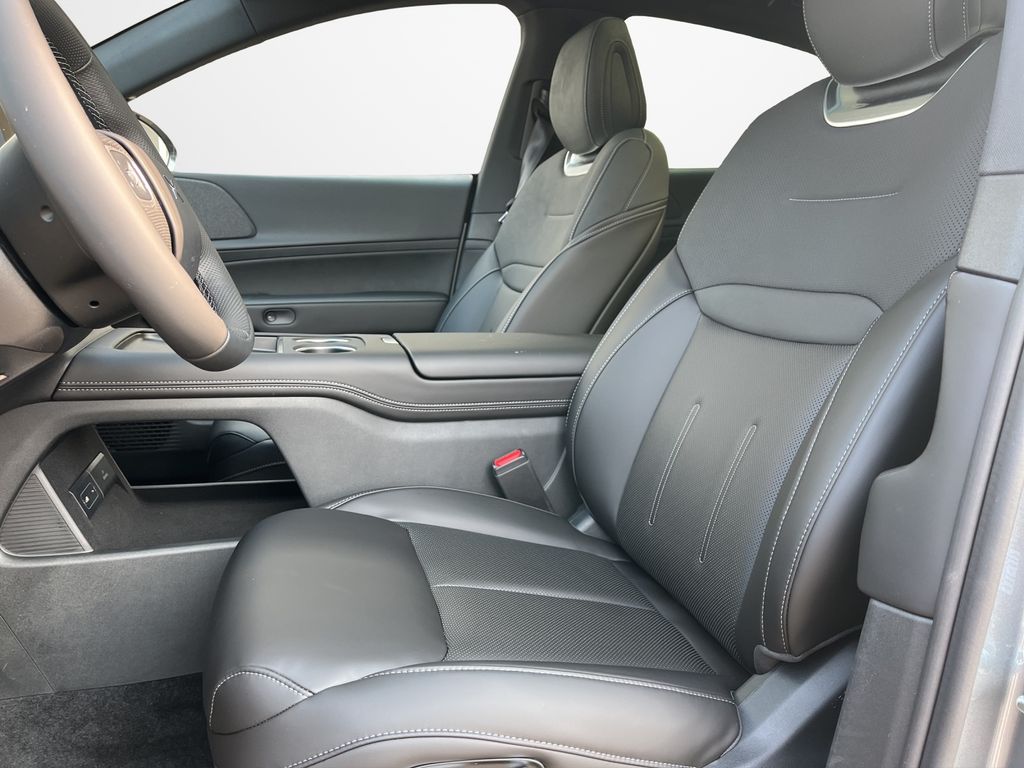 XPENG G6