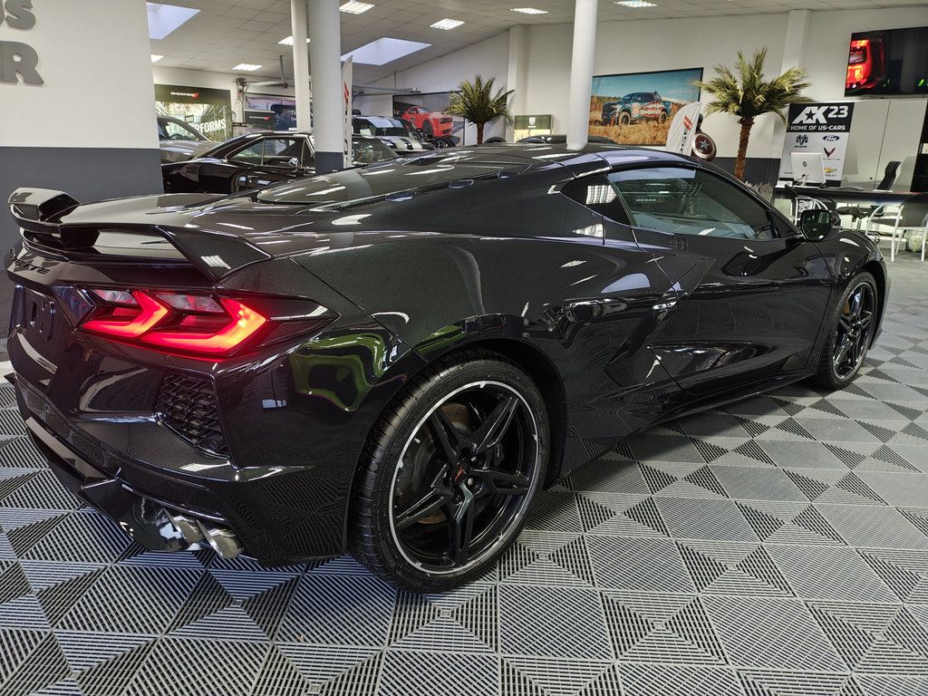 Corvette C8