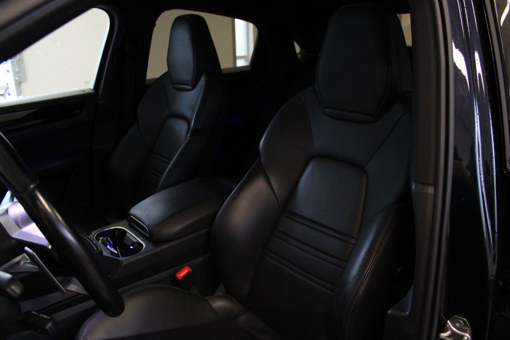 Porsche Cayenne 2022