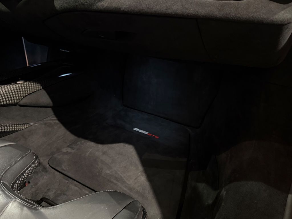 Ferrari 296 GTS 2024