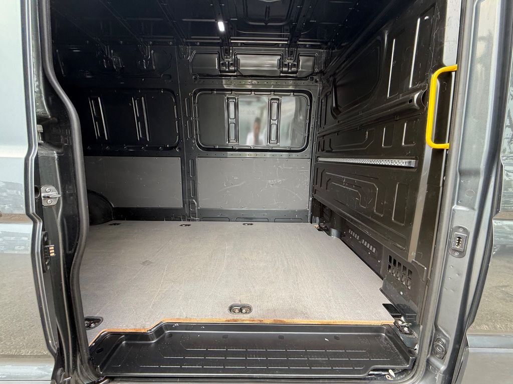 Volkswagen Crafter 2023