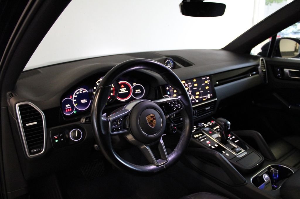 Porsche Cayenne 2022