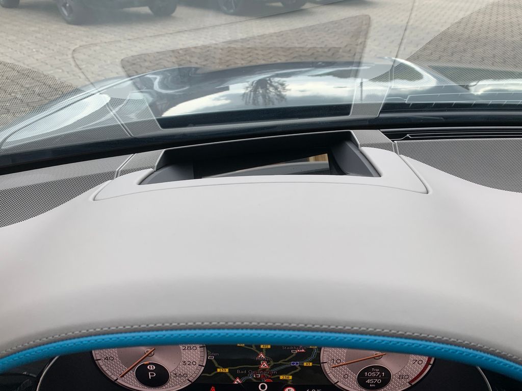 Bentley Continental GTC 2023