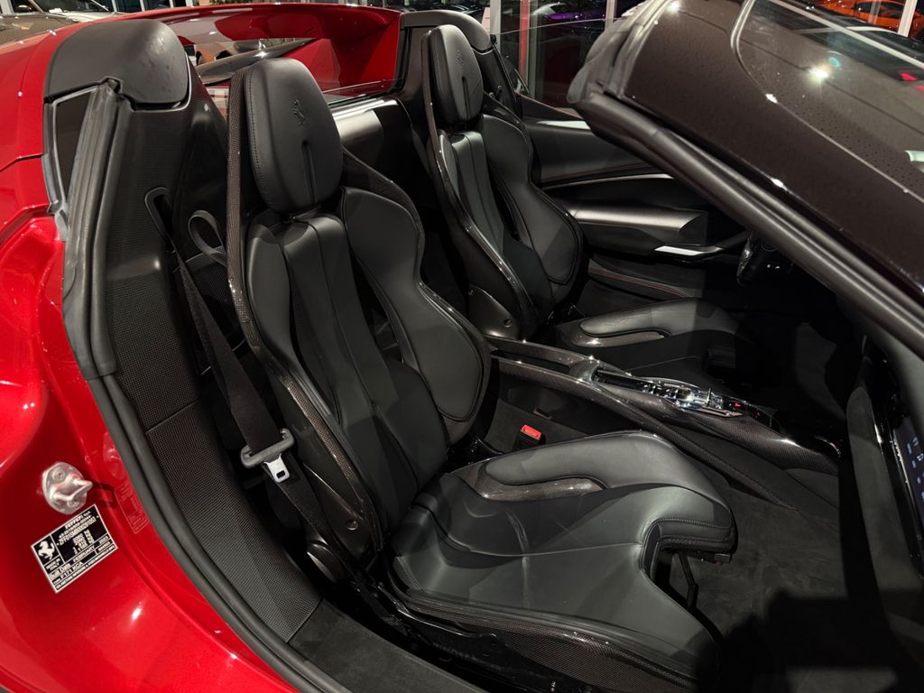 Ferrari 296 GTS 2024