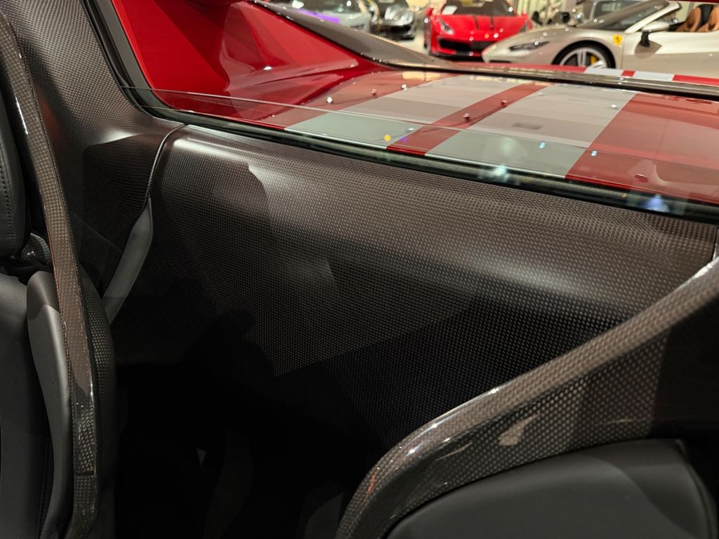 Ferrari 296 GTS 2024