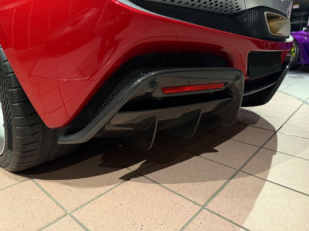 Ferrari 296 GTS 2024