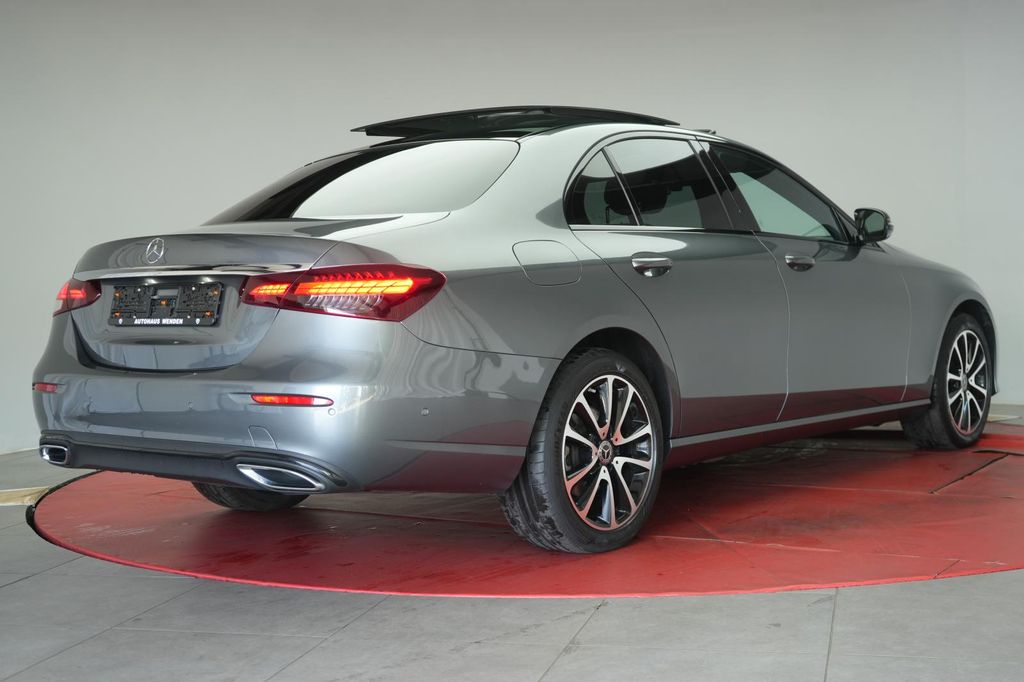 Mercedes-Benz E 220 2022