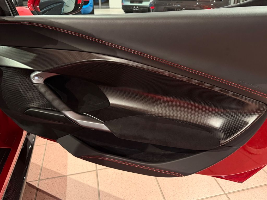 Ferrari 296 GTS 2024