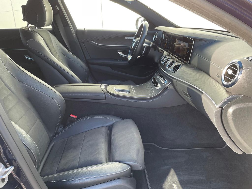 Mercedes-Benz E 200 2021