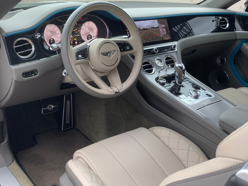 Bentley Continental GTC 2023