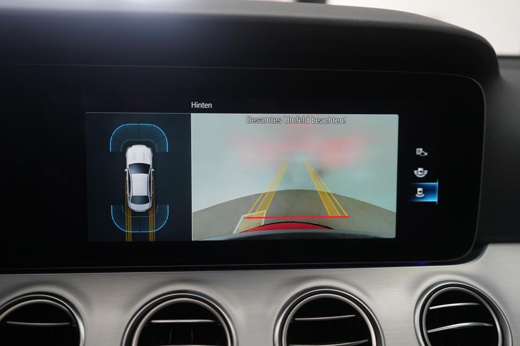 Mercedes-Benz E 220 2022