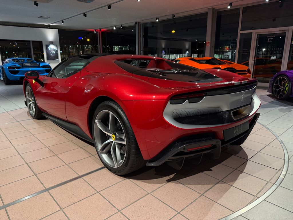 Ferrari 296 GTS 2024