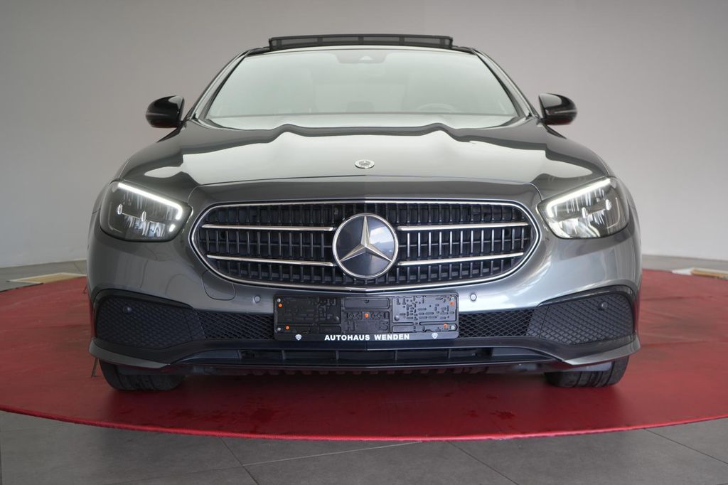 Mercedes-Benz E 220 2022