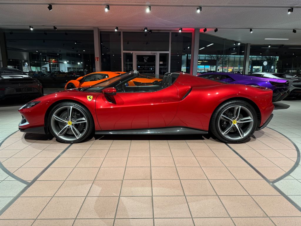 Ferrari 296 GTS 2024