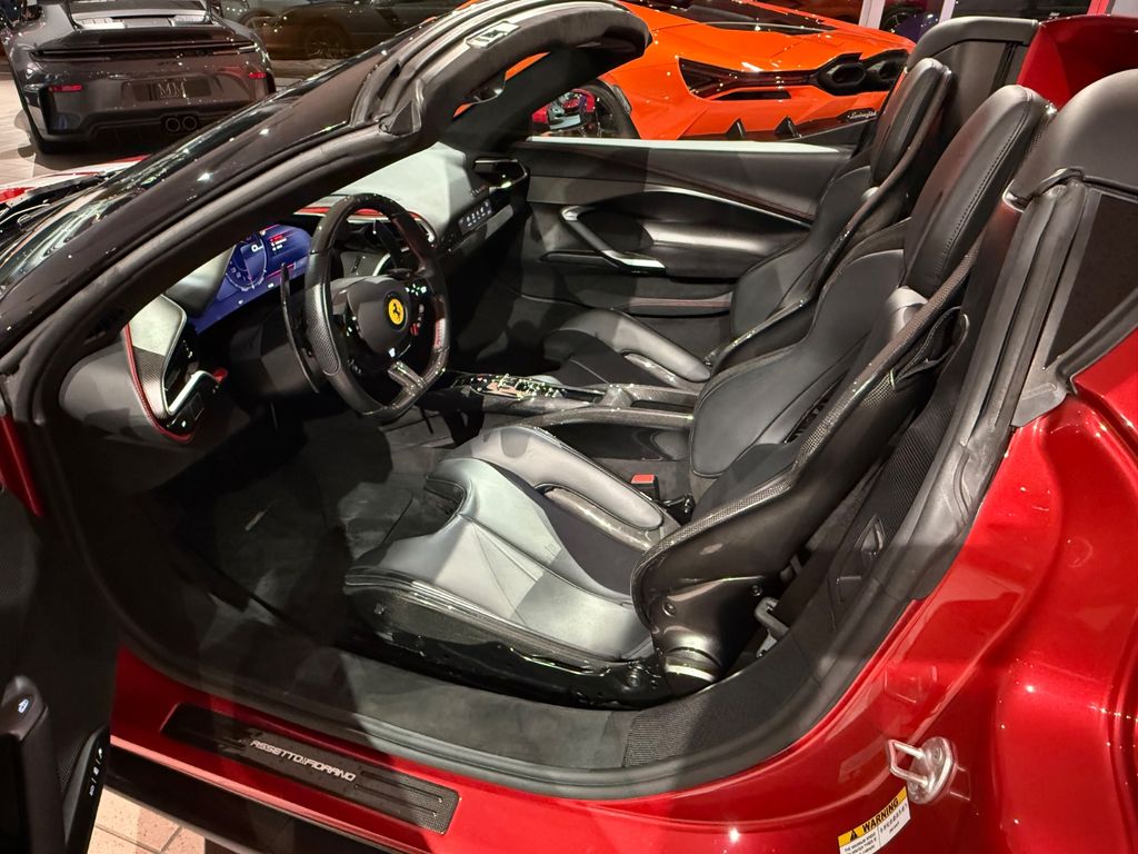 Ferrari 296 GTS 2024