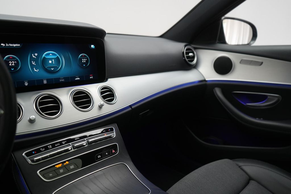 Mercedes-Benz E 220 2022