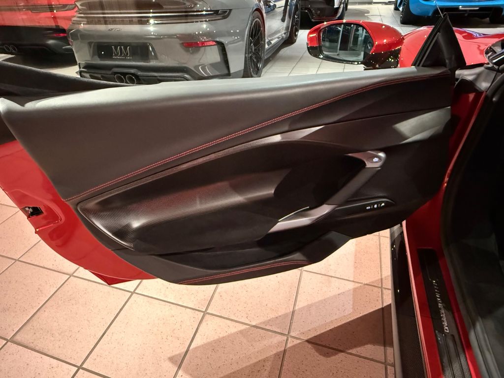 Ferrari 296 GTS 2024