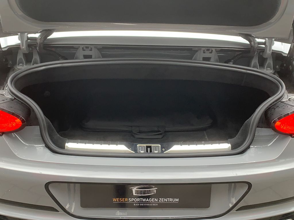 Bentley Continental GTC 2023