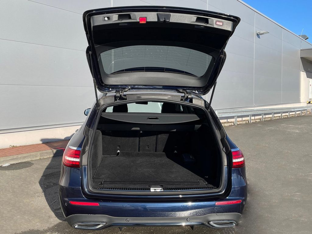 Mercedes-Benz E 200 2021