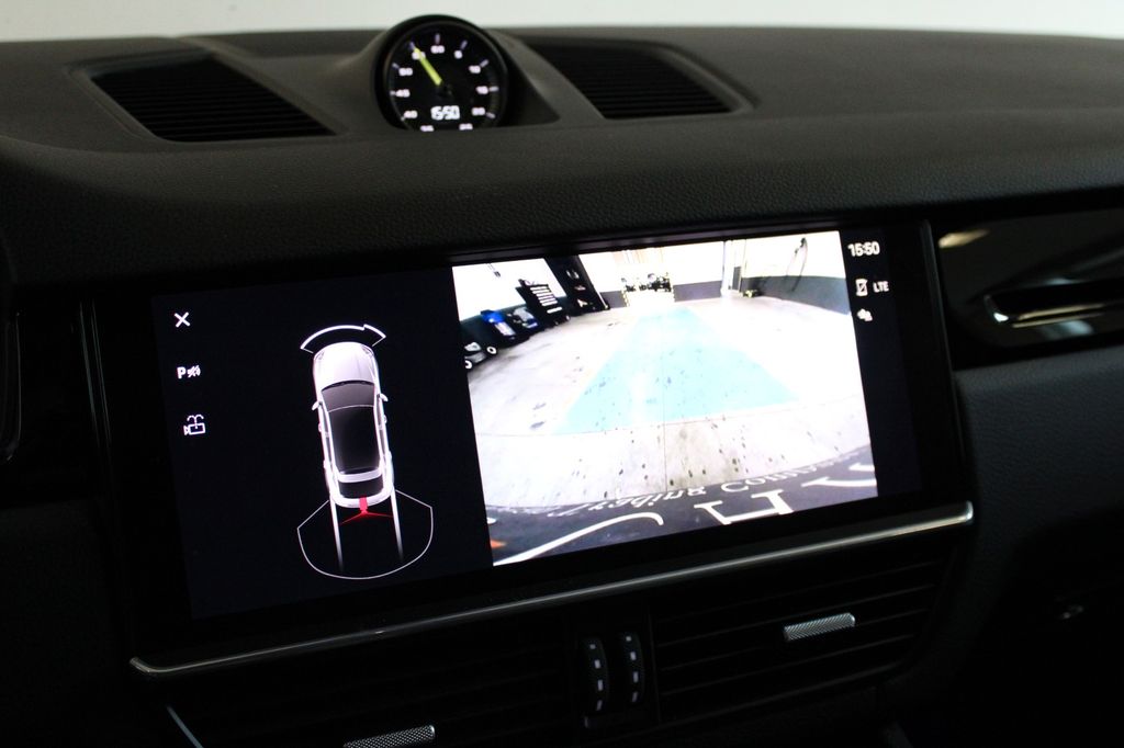 Porsche Cayenne 2022